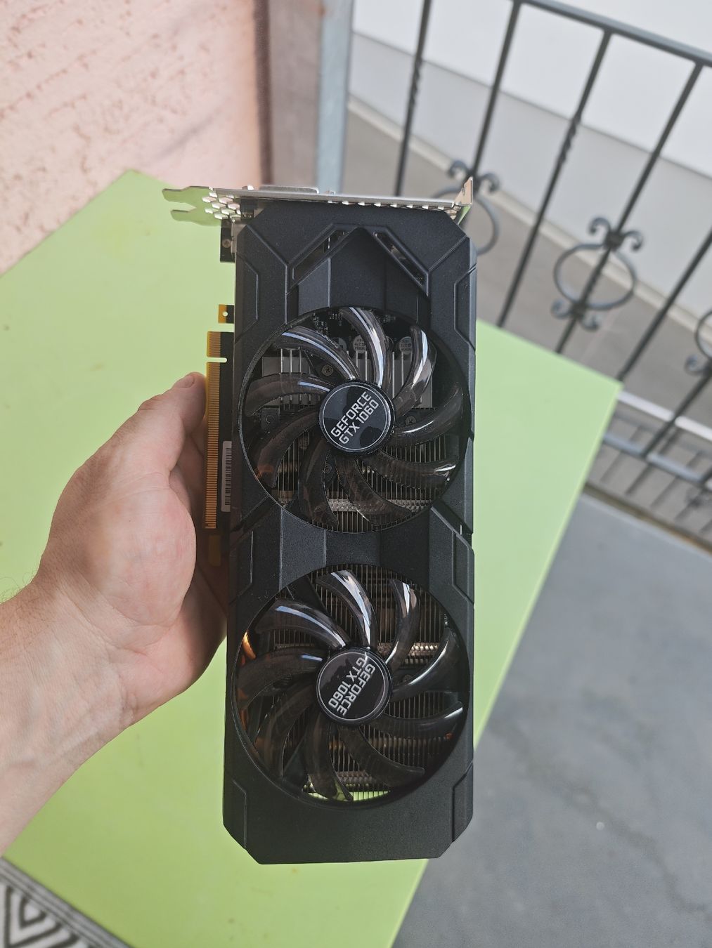 Nvidia Cartes graphiques: Nvidia Palit GTX 1060 6GB – D'occasion à Sarnen par Laut_musik
