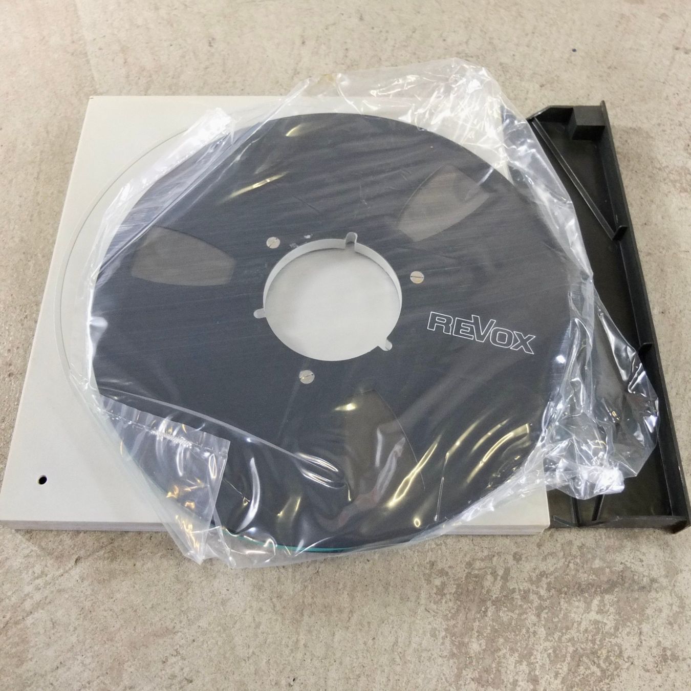 Revox Appareils à bandes: Band Studer Revox Mastering Tape, schwarz – D'occasion à Basel par Brocki-auf-dem-Wolf
