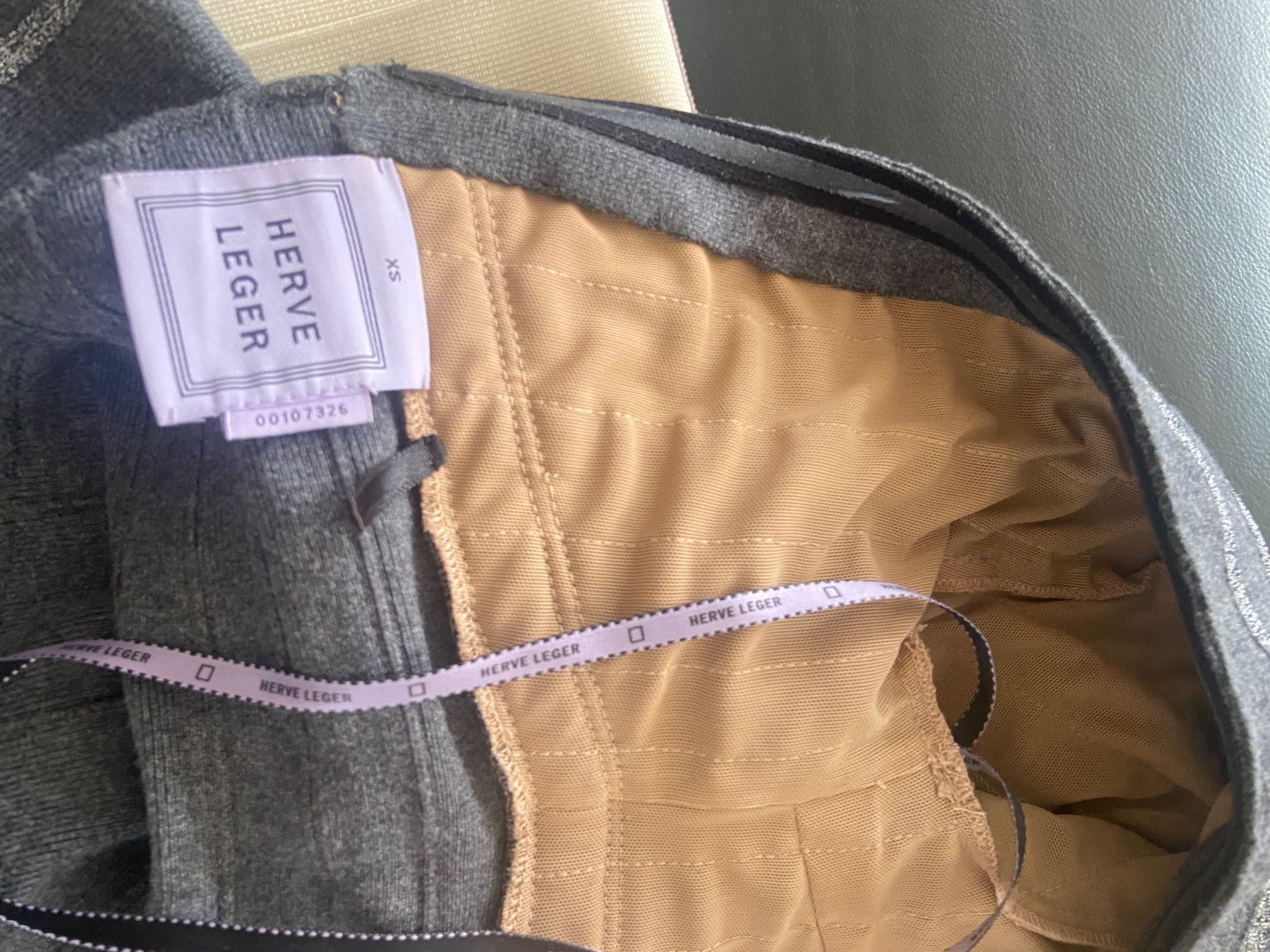 Vestiti: Herve Leger Dress, Gr. XS – Usato da Walchwil venduto da lodrick 3