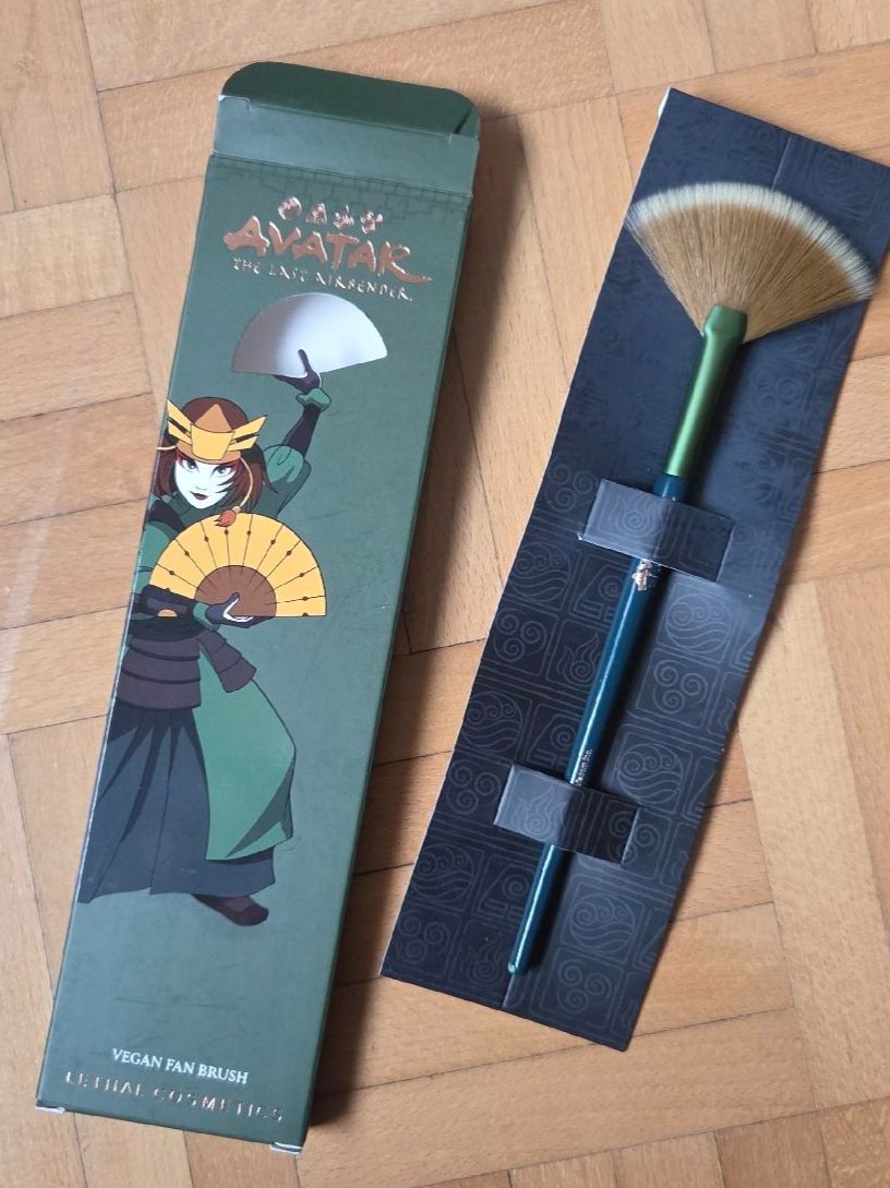 Altro per la casa: NEW - Make Up Brush by Lethal Cosmetics (Avatar Collection) – Nuovo e nell'imballaggio originale da Zürich venduto da jul_l28v 2