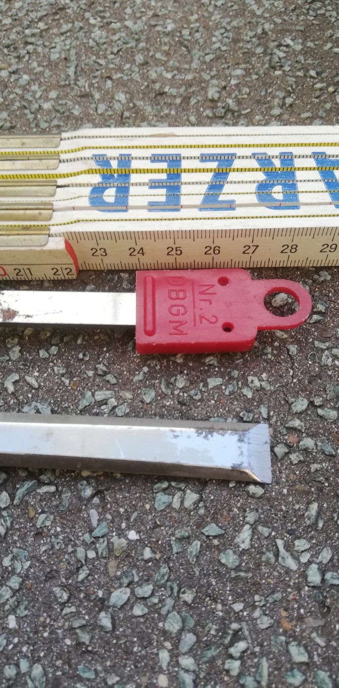 Tutti gli attrezzi: 2 Holzschnitz Werkzeuge ab 1Fr. – Usato da Thun venduto da Matthias72 9