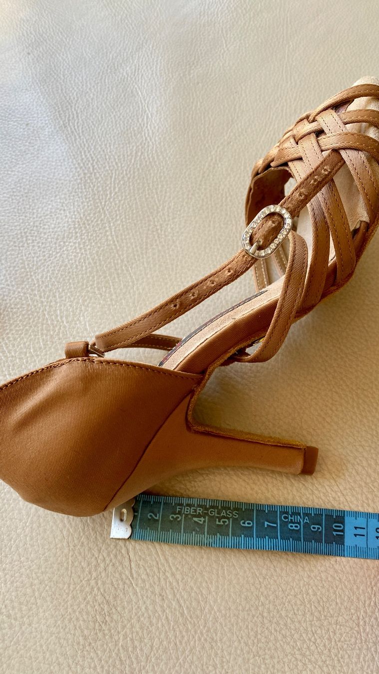 Scarpe da donna: Tanzschuhe Damen – Usato da Zürich venduto da Orch43 4