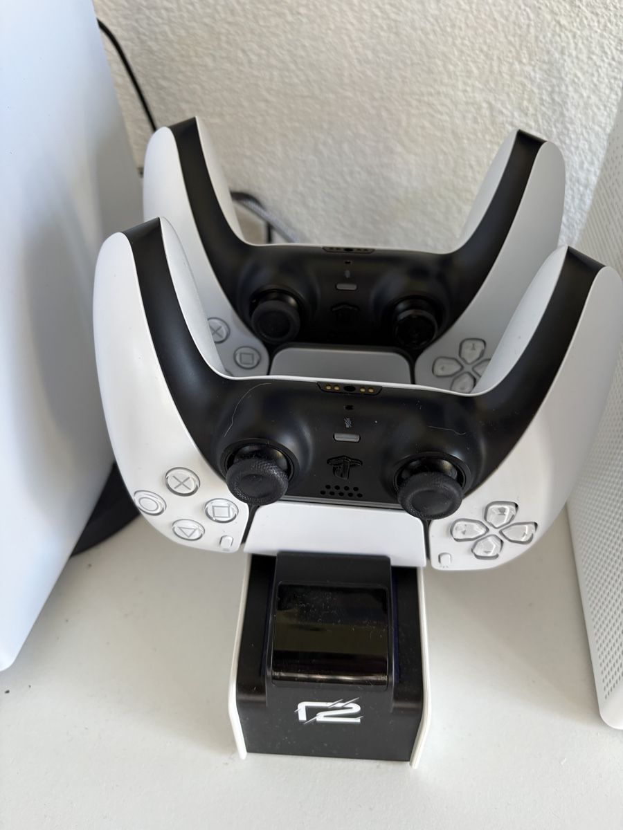 Sony Konsolen: PlayStation 5 – Gebraucht aus Ottikon b.Kemptth. von Renbalm