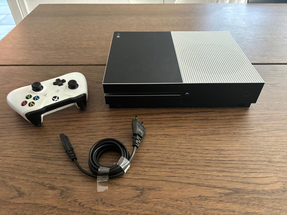Microsoft Konsolen: XBOX ONE S – Gebraucht aus Tagelswangen von yil_k6kr