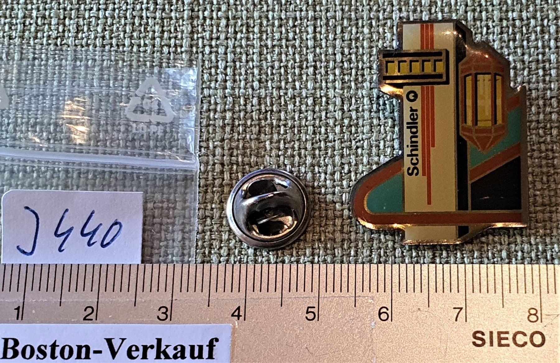 Placchette & Badge: J440 - Pin Schindler Lift – Usato da Reinach BL venduto da Boston-Verkauf 1
