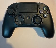 Schwarze PS4 Controller