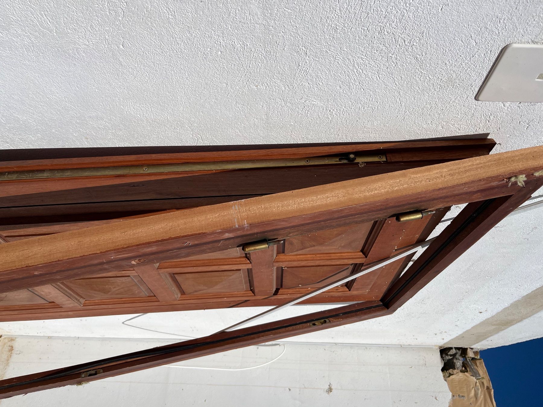 Articoli in legno: PORTE PALIERE bois plein – Usato da Colombier NE venduto da TRV9128 3
