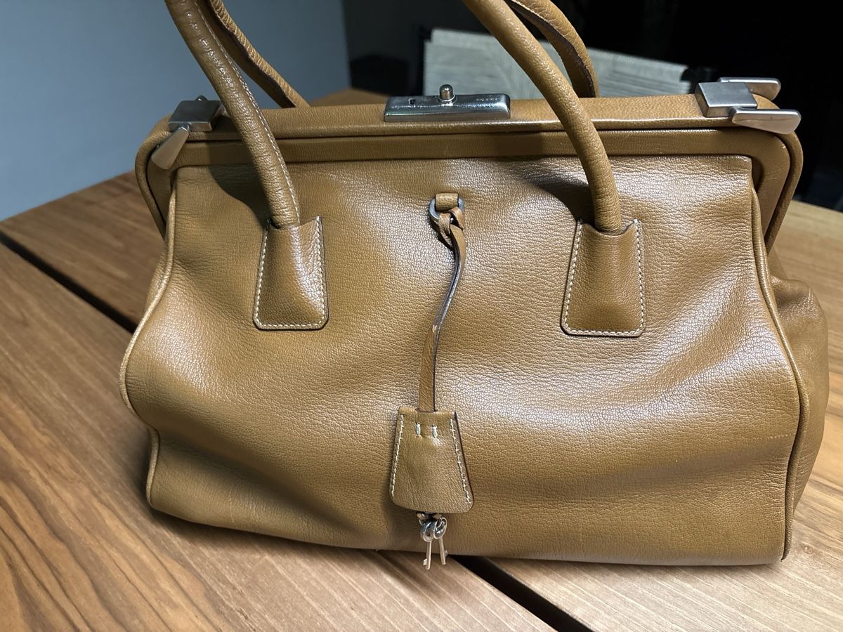 Prada Taschen für Damen: Vintage Prada Doctor bag Handtasche – Gebraucht aus Contra von bubi