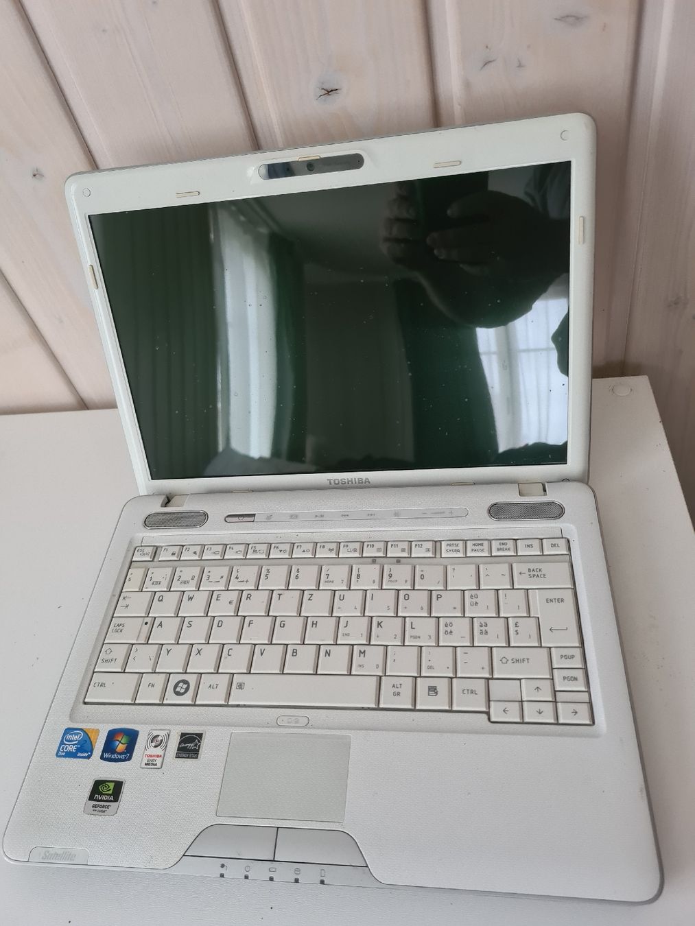 Notebook: PC, Laptop – Usato da Waldkirch venduto da Hypertenuse