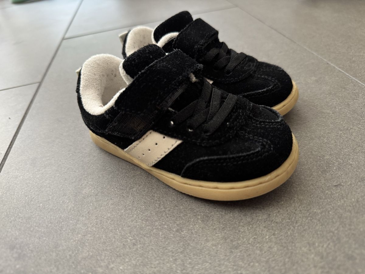 Zara Scarpe per ragazzi: ZARA Barefoot Sneaker Schwarz Gr22 – Nuovo (secondo la descrizione) da Würenlingen venduto da feuerhake 1