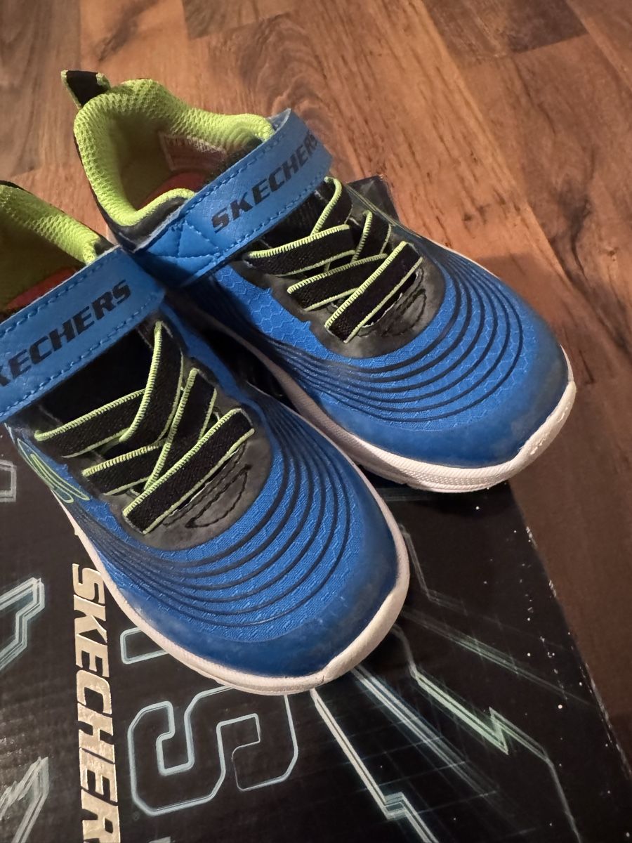 Scarpe per ragazzi: Skechers Blau grösse 25 – Usato da Dübendorf venduto da Premium-Cars 3