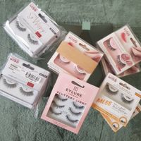 Eyelashes 13 Stk. von KISS DIV. STYLES und 1× EYLURE