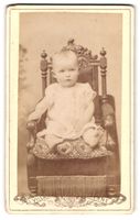 Fotografie J. Villars, Bienne, Kleinkind