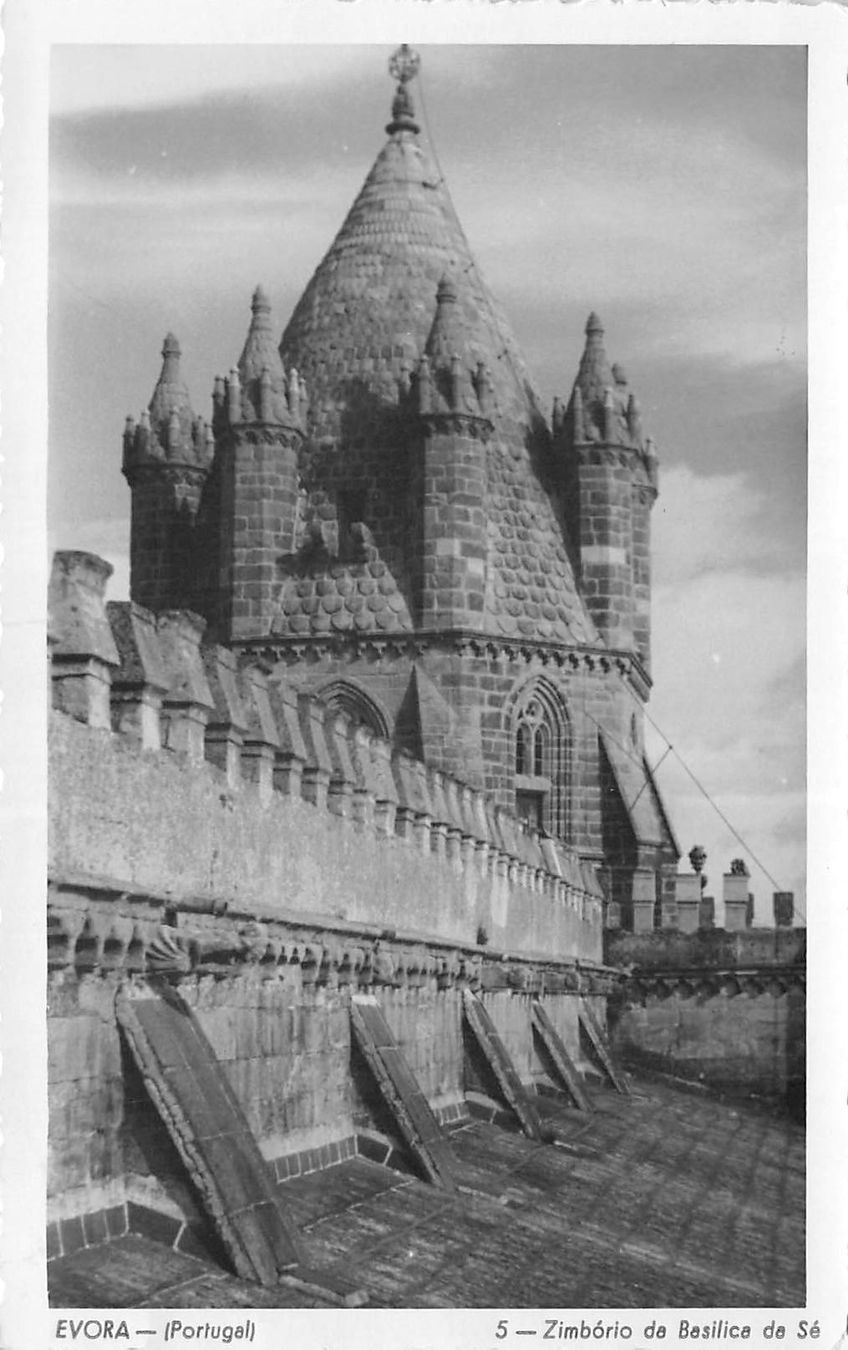 Ansichtskarten: Evora, Zimborio da Basilica da Se – Gebraucht aus Ottikon b.Kemptth. von Neptun1974