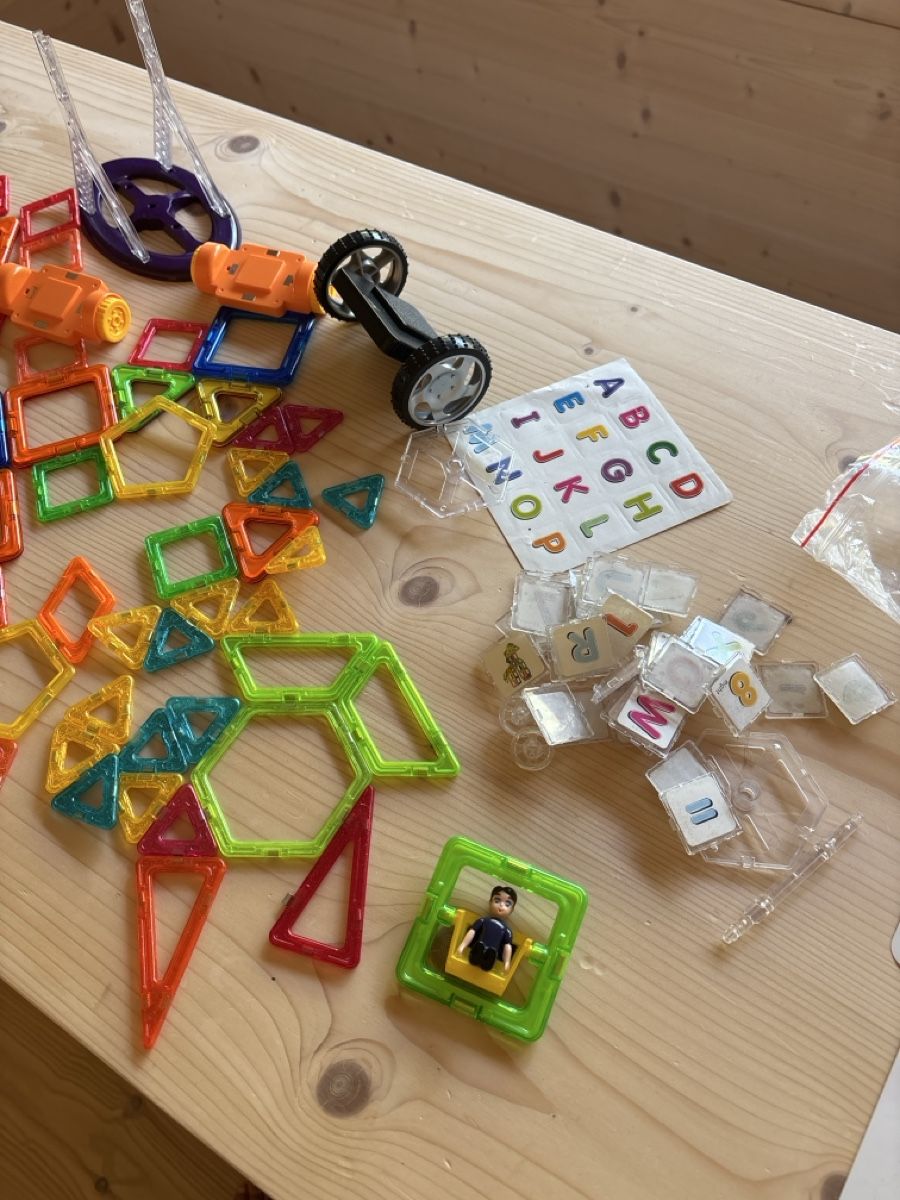 Jouets: 2 Set Kinder Magnet Spielzeug – D'occasion à Pany par stuf3 9
