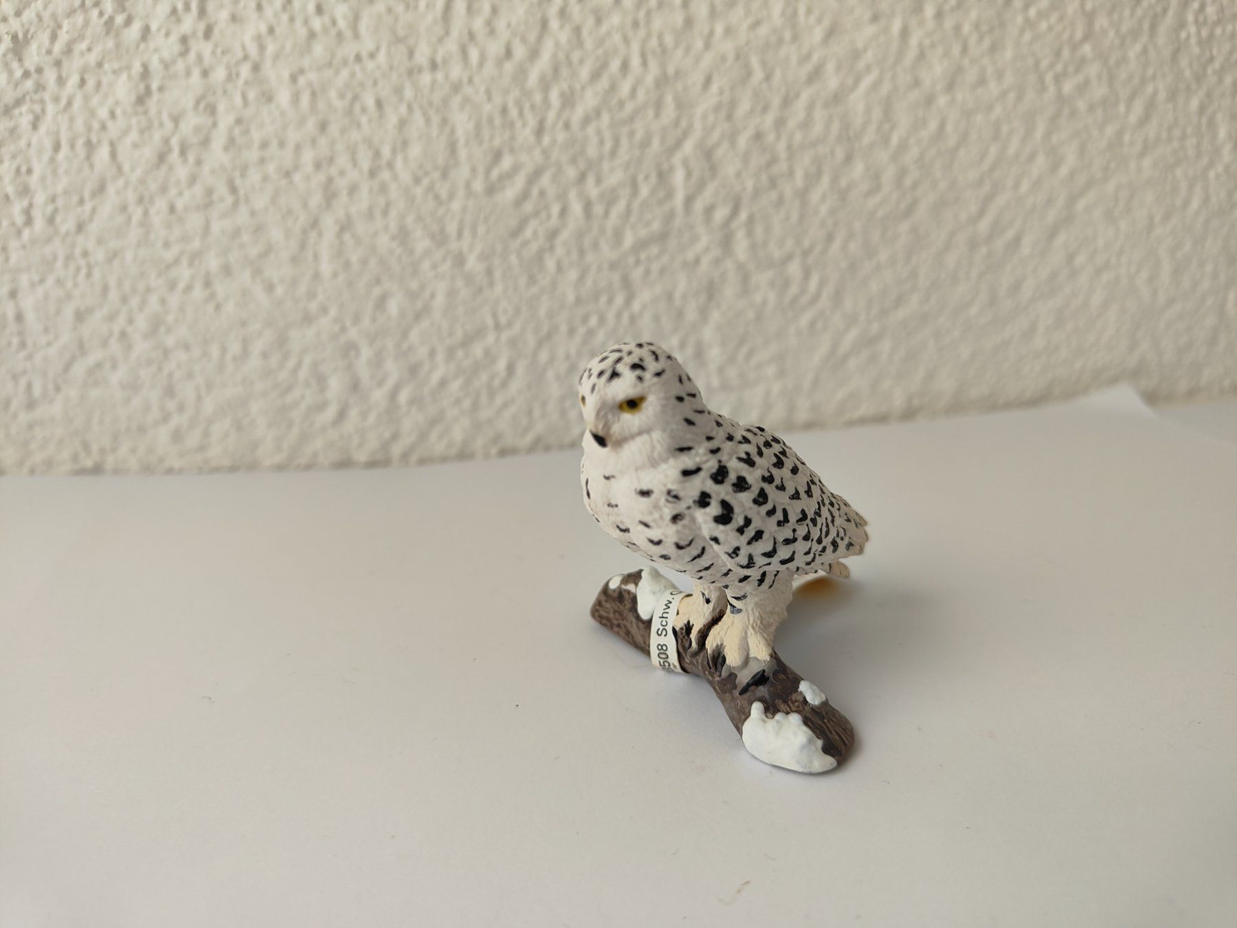 Schleich Statuette: Schleich Schnee Eule Waldtiere Vogel Schneeeule Fähnchen – Usato da Thalwil venduto da FigurenFreunde 1