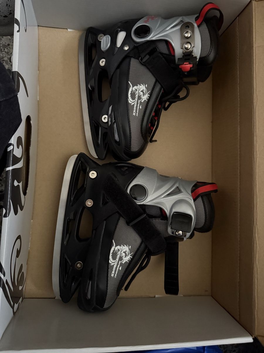 Pattini da ghiaccio: Schlittschuh 29 - 32 – Usato da Zürich venduto da Sashkica