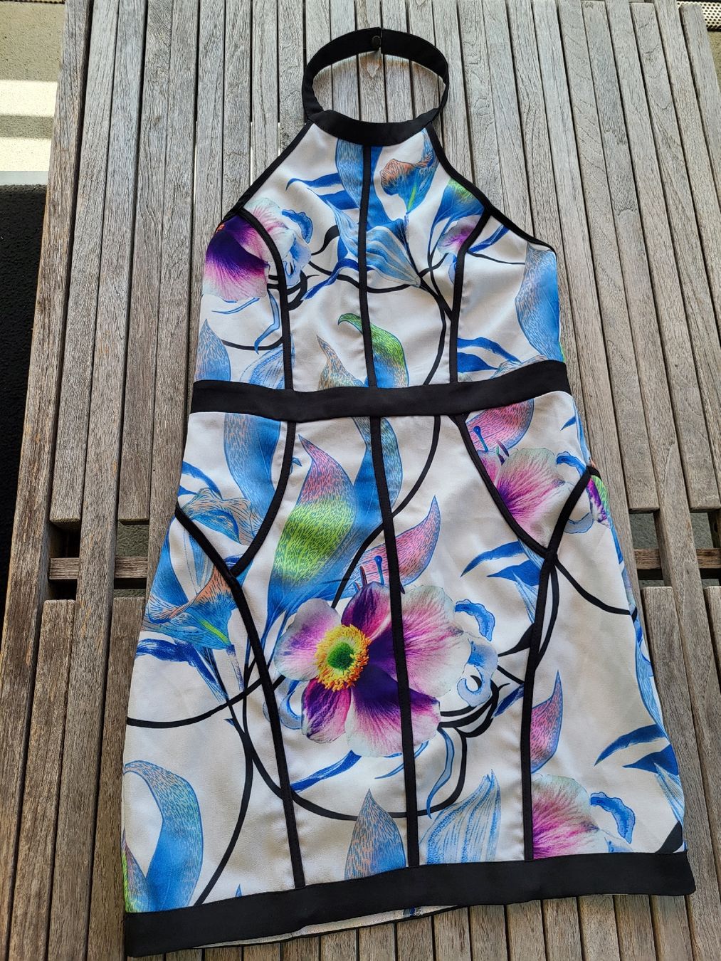 Kleider: Kleid mit Blumenmuster und Neckholder Grösse S neu – Neu (gemäss Beschreibung) aus Zürich von Lizi7 3