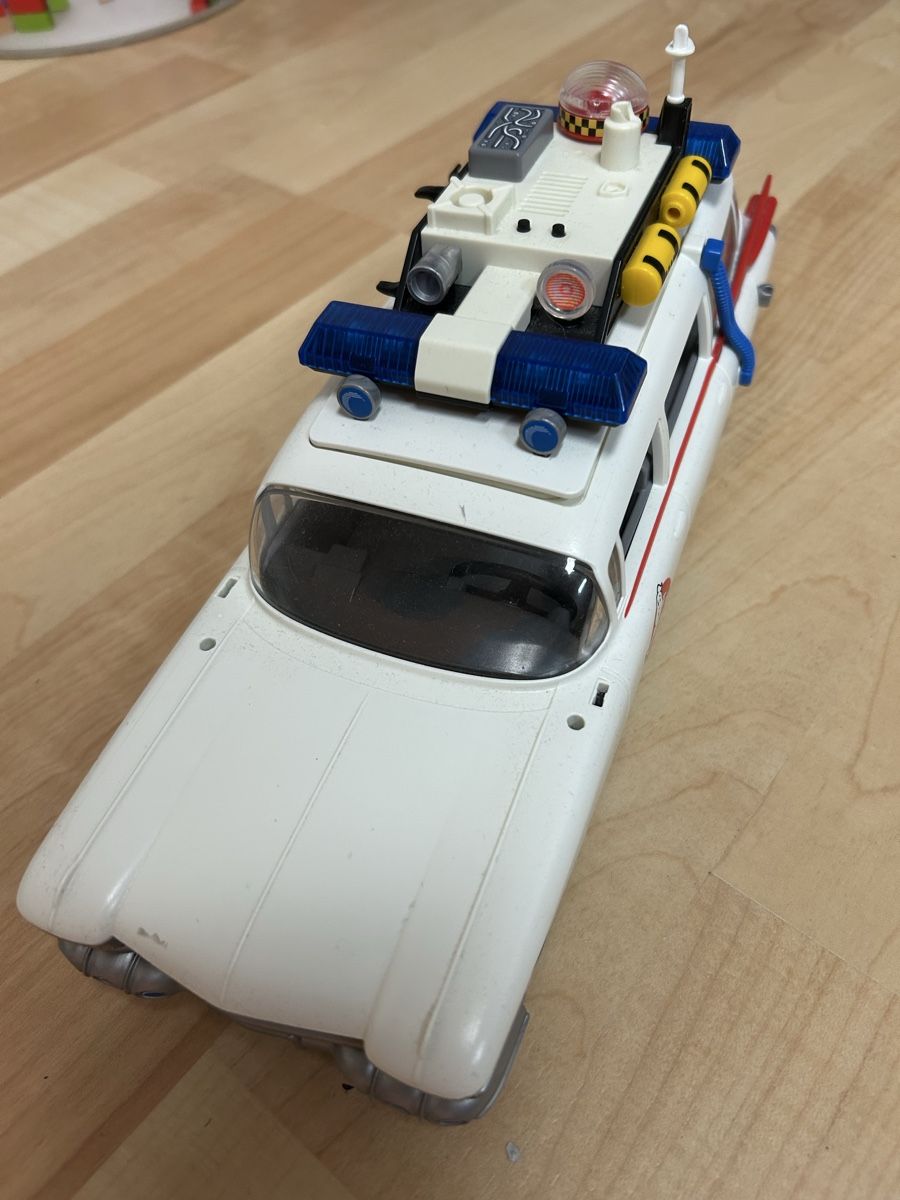 Playmobil Spielzeuge: Playmobil Ghostbusters Auto – Gebraucht aus Frauenfeld von Vanfezzi