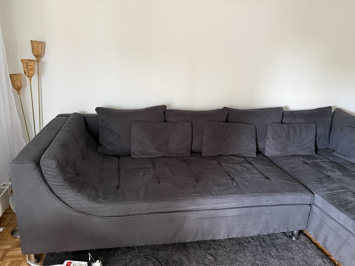 Sofas: Ecksofa grau Stoff sehr gute Zustand – Gebraucht aus Buchs AG von And_v2hn 1