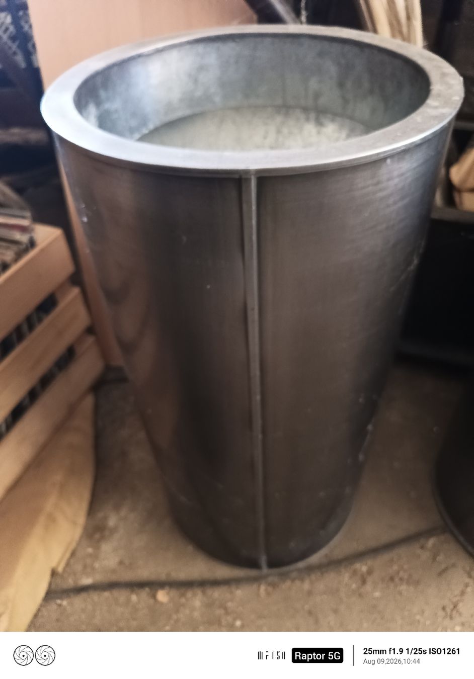 Pots de fleurs: Blumentöpfe mit Decko Metalschutzmantel – D'occasion à Kloten par Mogli007 2
