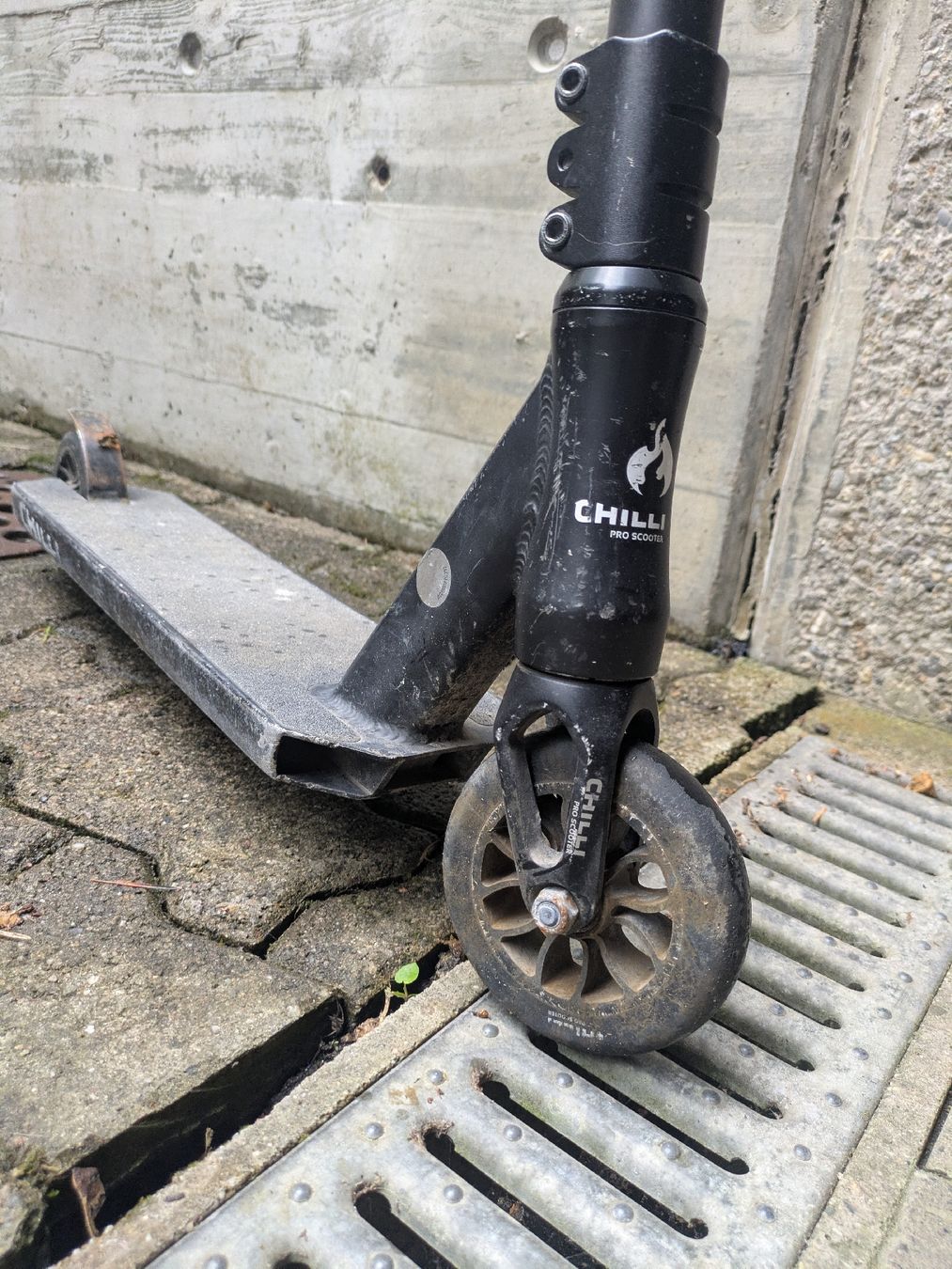 Scooter: Chilli Pro Scooter | Stark gebraucht | Fahrbereit – Usato da Arlesheim venduto da Yaniku 4