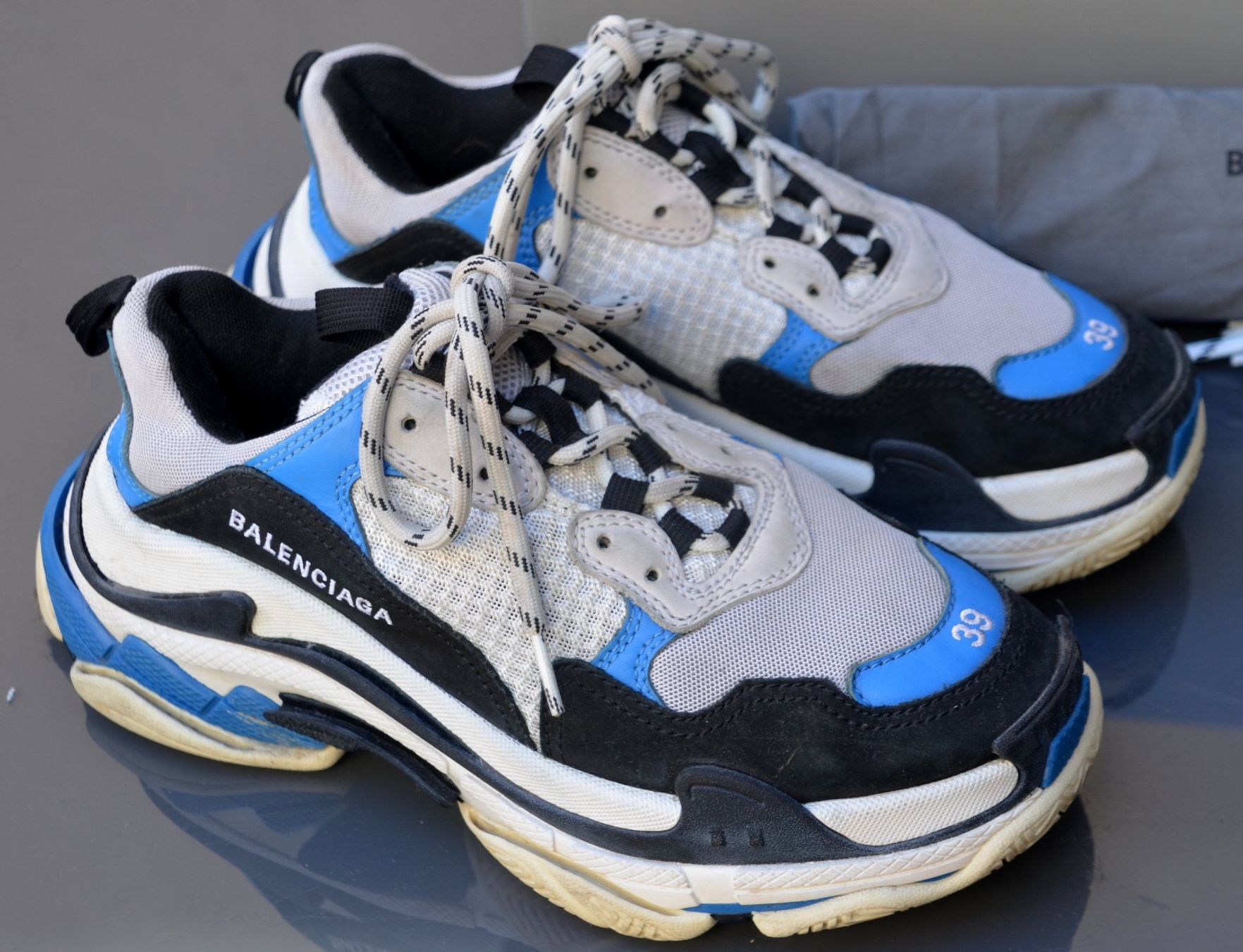 Balenciaga Scarpe da donna: Sneakers Balenciaga Triple S .39 – Nuovo e nell'imballaggio originale da Collonges venduto da Auganien 3