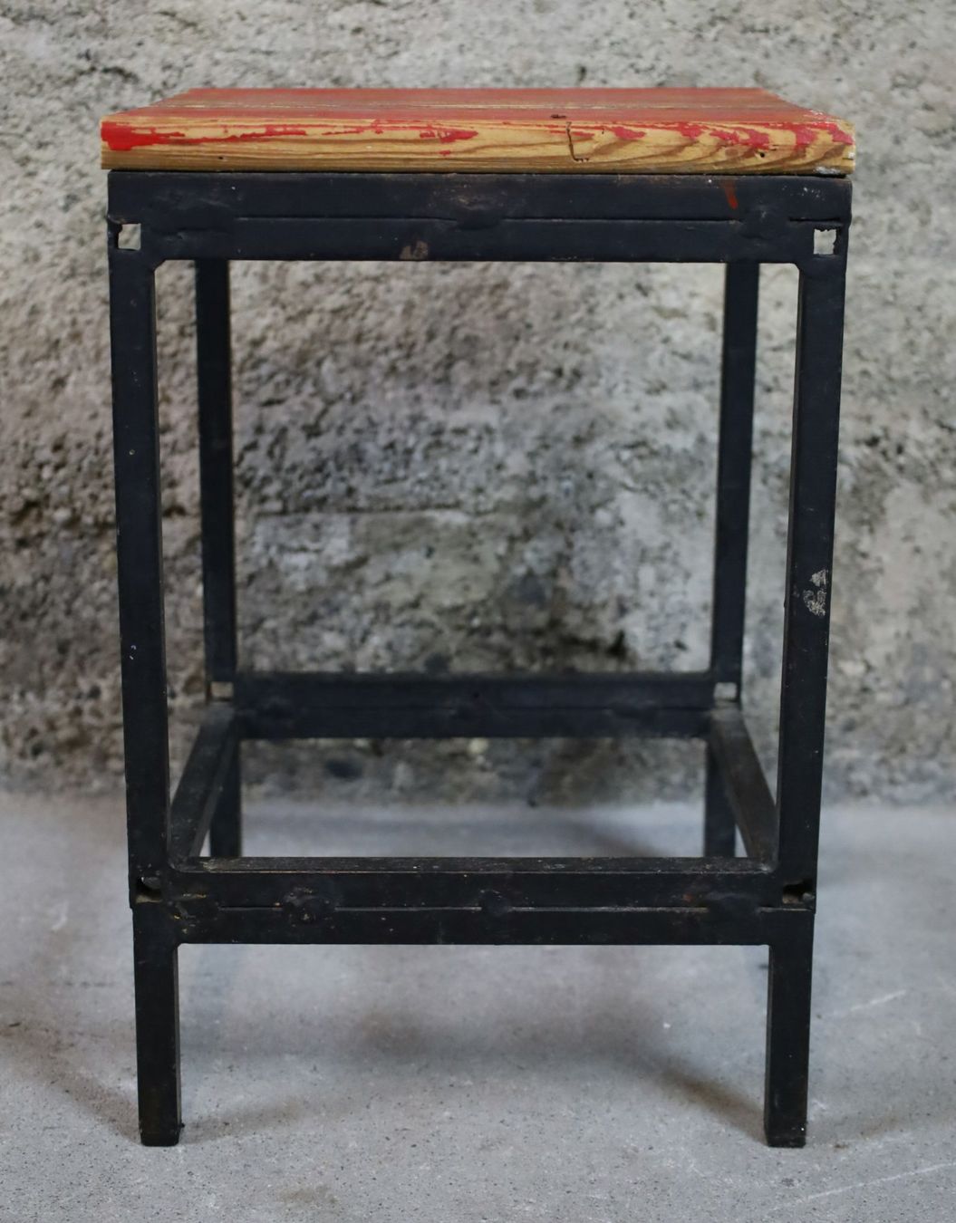 Sgabelli: Hocker, Pflanzenpodest, Schemel, Taburett, Werkstatthocker – Usato da Birrwil venduto da brandschatz_birrwil 5