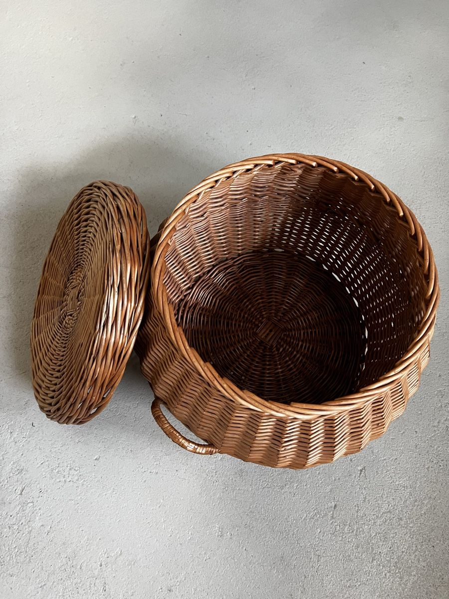 Sonstiges für Haushalt & Wohnen: Korb mit Deckel aus Rattan gebraucht – Gebraucht aus Uster von MariusWeber 1