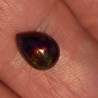 1,0 ct Opale noire naturelle