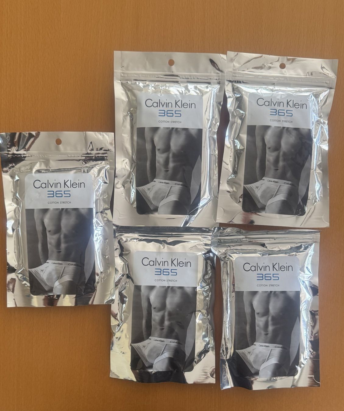 Calvin Klein Biancheria intima: Set de 5 Boxers / Trunks Calvin Klein - Neuf – Nuovo e nell'imballaggio originale da Prez-vers-Noréaz venduto da Joenicorn
