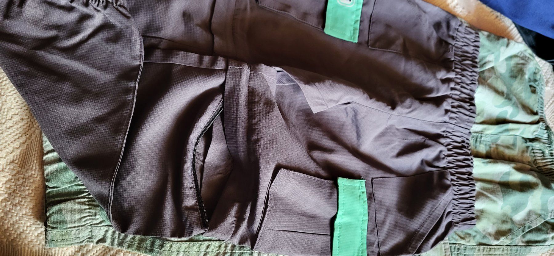 Pantaloni: Junge hosen – Usato da Kienberg venduto da kajat