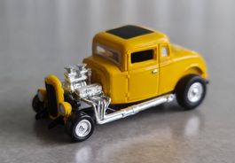 Ford Hot Rod, gelb, 6,5 cm lang