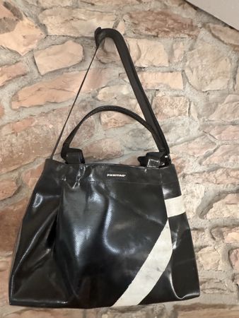 Freitag F551 Sally