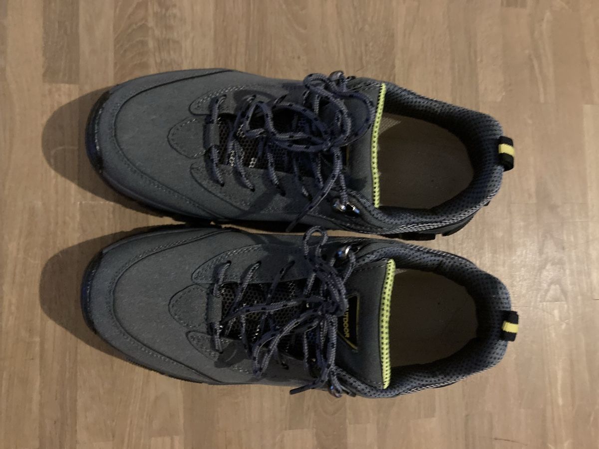 Damenschuhe: Neue Trekkingschuhe Grösse 39 – Neu (gemäss Beschreibung) aus Oberrieden von Garten114 1
