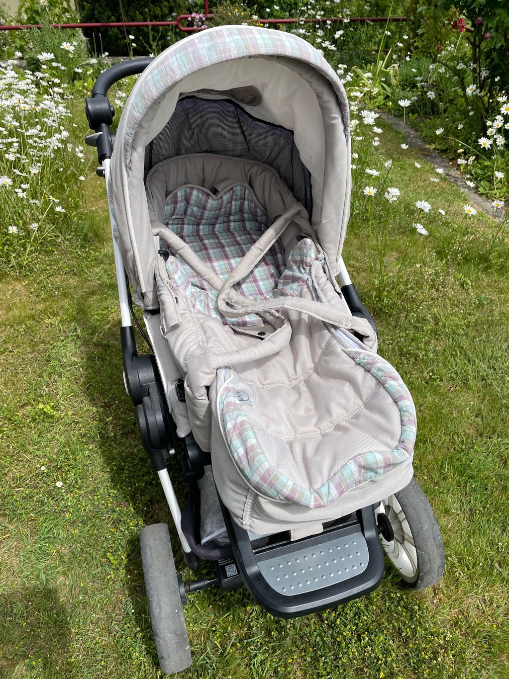 Teutonia Carrozzine: Kinderwagen Kombikinderwagen – Usato da Lohn-Ammannsegg venduto da sitolo 3