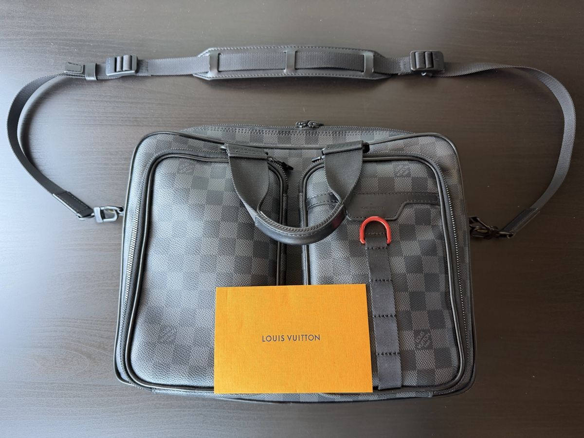 Louis Vuitton Sacs: Louis Vuitton Laptop Bag – D'occasion à Haag (Rheintal) par BNMC.store