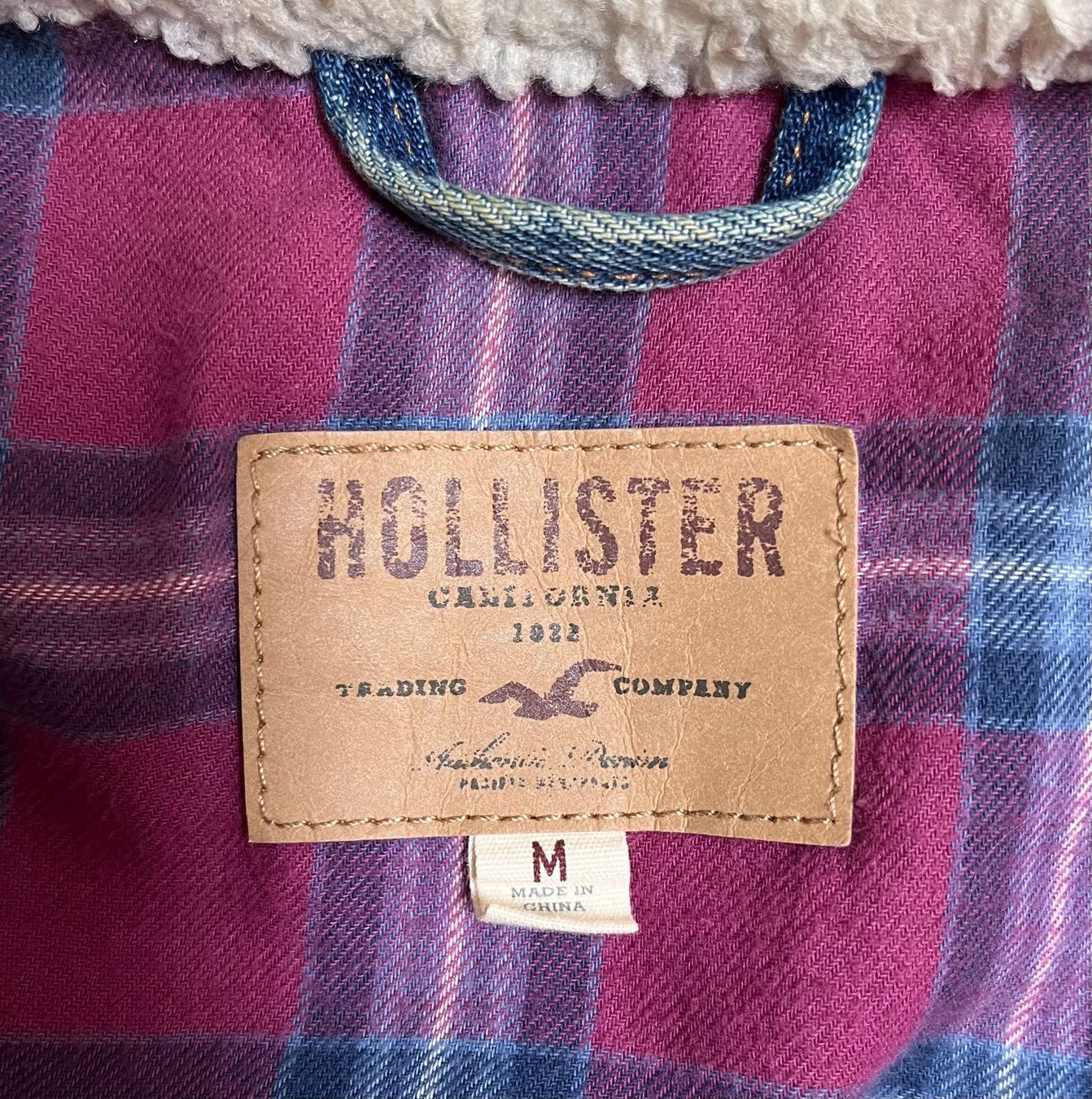 Hollister Jacken: Trucker Jeansjacke Hollister – Gebraucht aus Riet (Neftenbach) von kim_gfw6 6