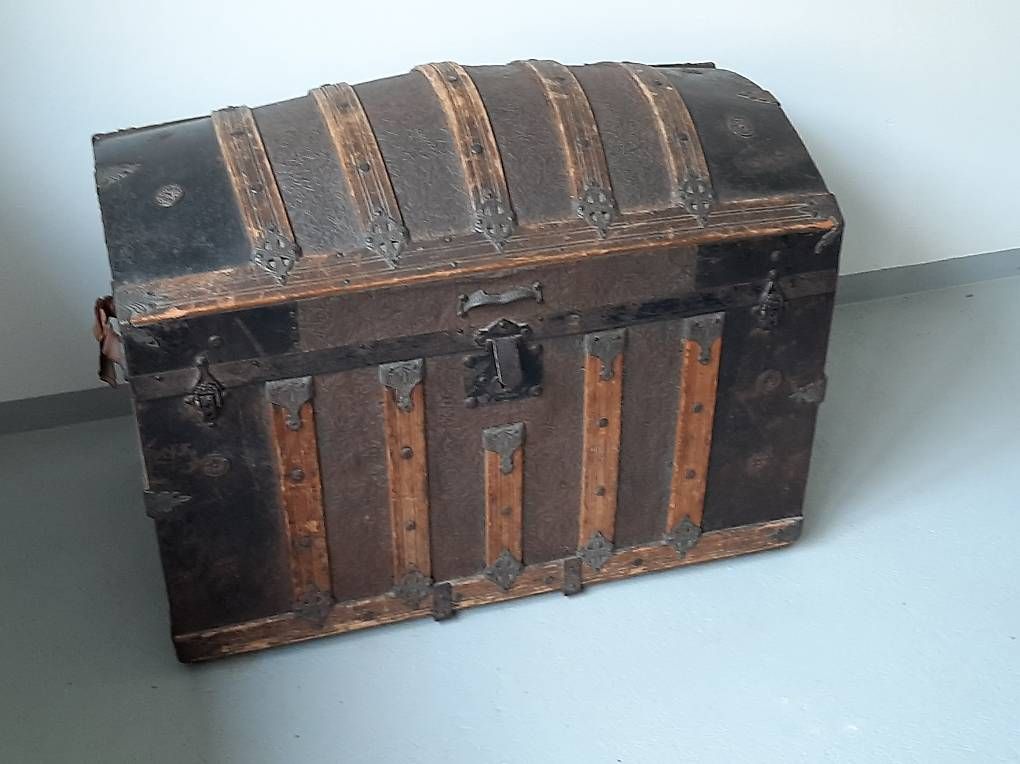 Reisekoffer: Baule da viaggio – Gebraucht aus Taverne von Peterone