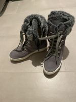 Graue Winterstiefel mit Fell, Grösse 36, neuwertig