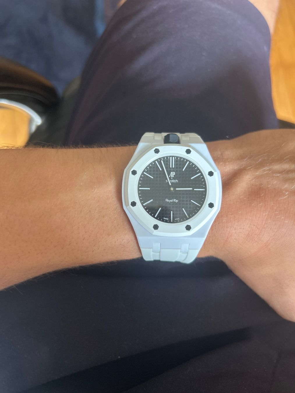 Audemars Piguet Montres: Audemars Piguet x Swatch : Royal pop – Neuf avec emballage d'origine à Zürich par Millerofficials 3