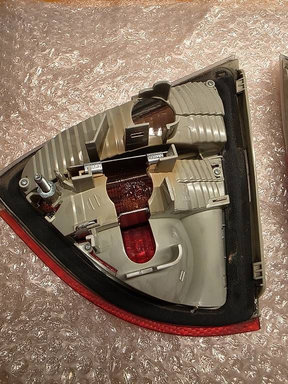 Tutti pezzi di ricambio auto: Originale Rückleuchten BMW e91 – Usato da Ermenswil venduto da django_101 4