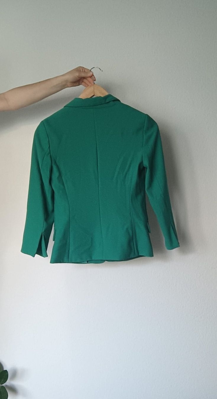 Bershka Giacche: Fited Green Blazer – Usato da Rotkreuz venduto da Prelovedswitzerland 2