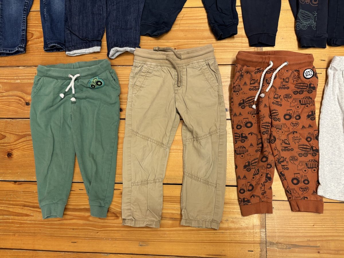 Lotti & Set di vestiti: Kleiderpaket Jungs, Grösse 86/92 – Usato da Büren an der Aare venduto da Nikito2001 4