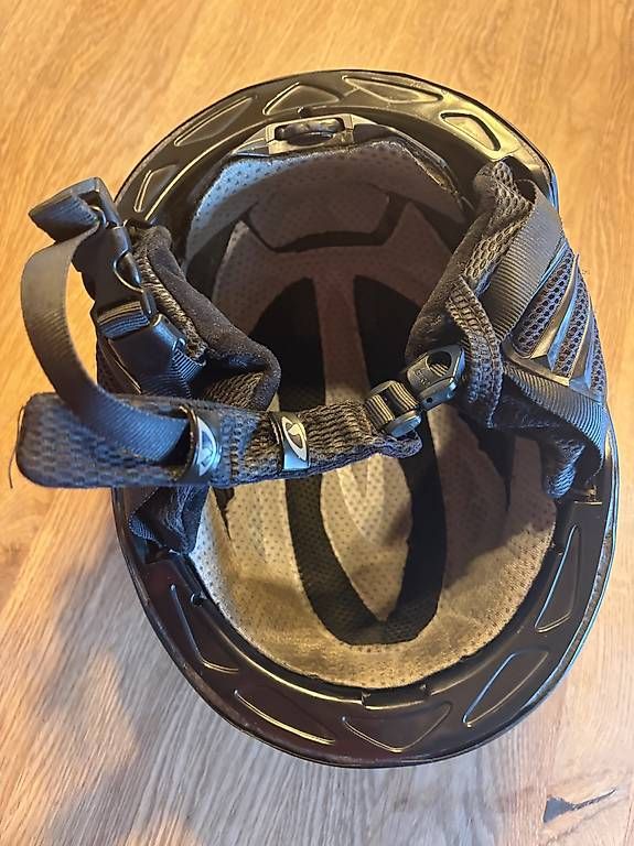 Casques: Giro Skihelm 58 cm+ grössenverstellbar – D'occasion à Uttigen par extreme08 3