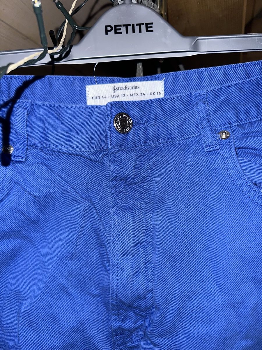 Stradivarius Pantaloni: Shorts, EU 44, NEU! – Nuovo (secondo la descrizione) da Gutenswil venduto da jus_nr7h 2