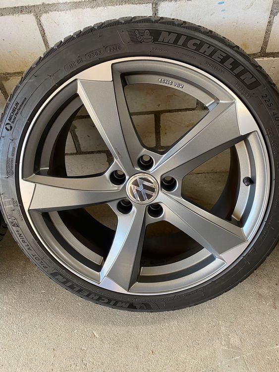 Alufelgen für Vw Golf 7, Winterreifen Replica Rs3 Design 18" Kaufen auf Ricardo