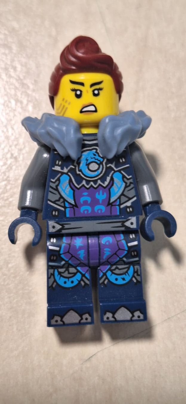 Lego Statuette: Lego Ninjago Jordana – Usato da Egnach venduto da sea_2zvc