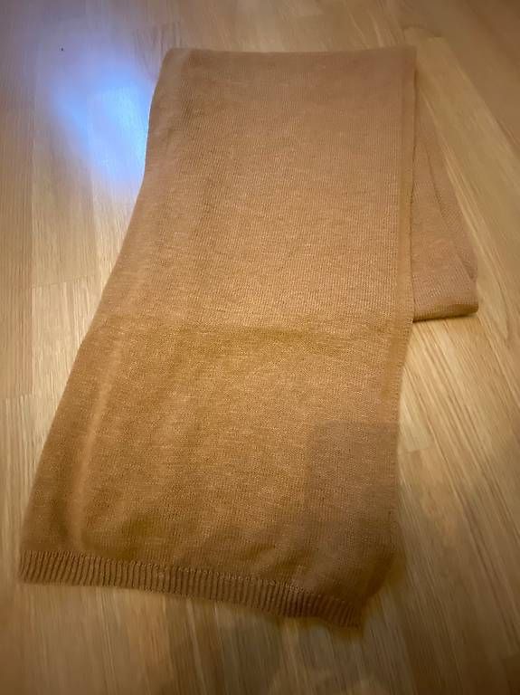 Migros Sciarpe: Herren Schal Beige Neu Accessoire – Usato da Glarus venduto da Iroccinha 1