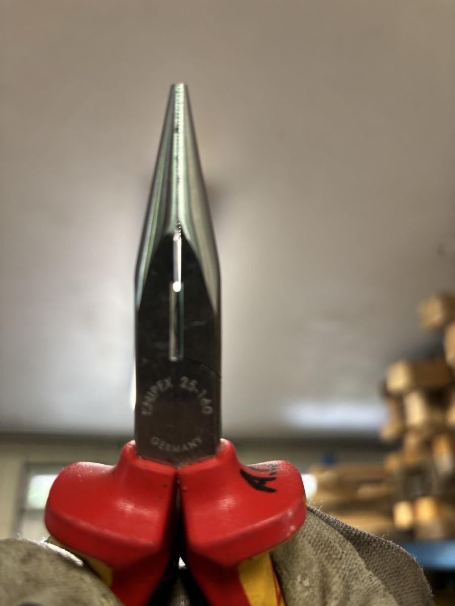 Knipex Tutti gli attrezzi: KNIPEX Kombizange & Spitzzange 1000V, – Usato da Bärau venduto da Luschwa 3